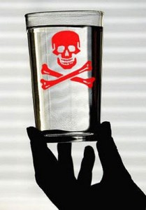 glass.of.toxic.fluoride.wat